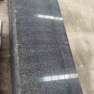 通化 芝麻黑光面
