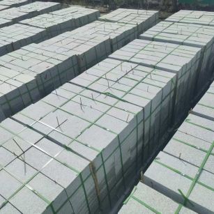 通化 芝麻白1.8公分火烧300*600地铺，清仓大甩卖