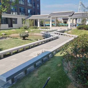 通化 芝麻灰小区坐凳&栏杆安装效果