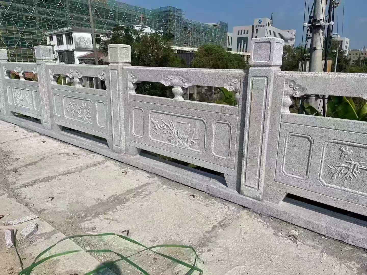 通化 芝麻白栏杆